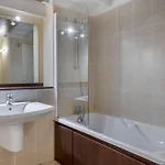 شقة Duplex Avec Balcon, Piscine Et Acces Pour 4 لو كروازيك