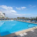 شقة Duplex Avec Balcon, Piscine Et Acces Pour 4