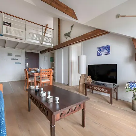 Duplex Avec Balcon, Piscine Et Acces Pour 4 Apartment Le Croisic