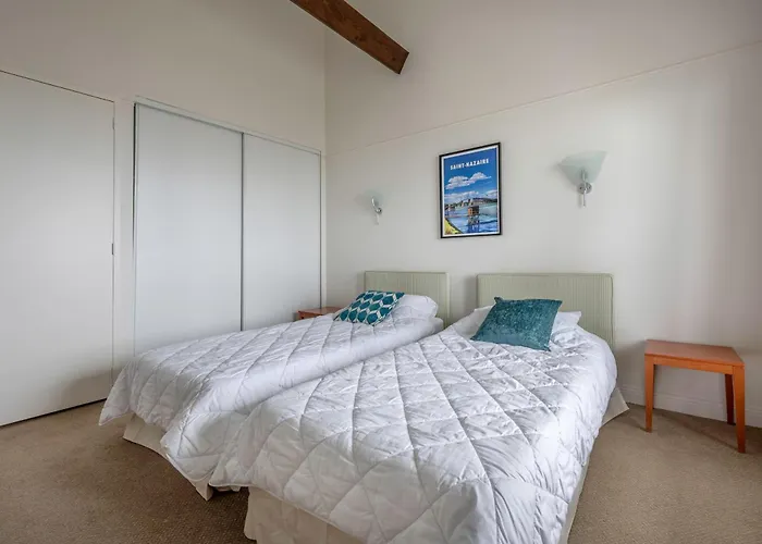 Duplex Avec Balcon, Piscine Et Acces Pour 4 Apartman