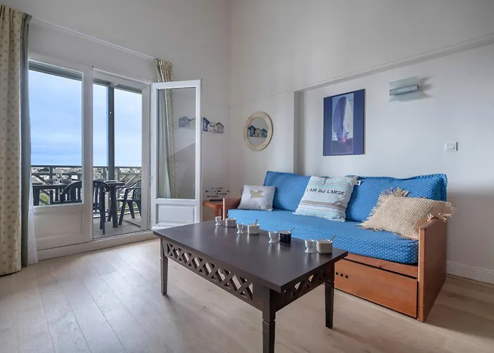 Duplex Avec Balcon, Piscine Et Acces Pour 4 *