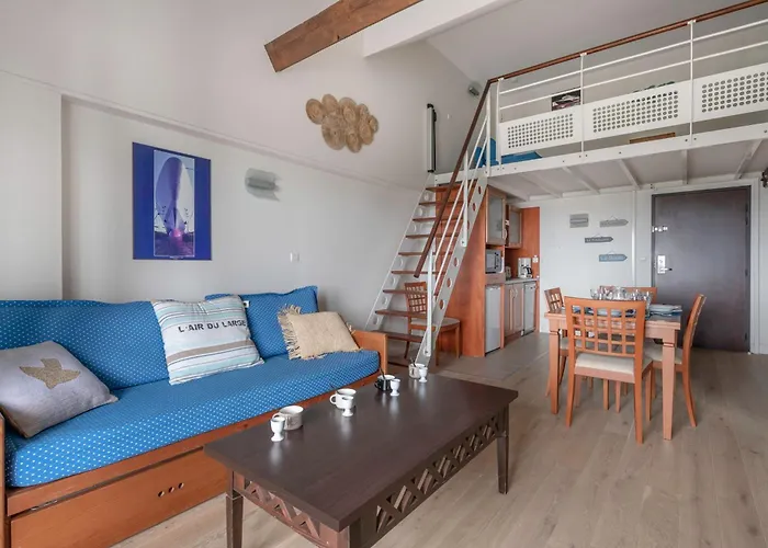 Duplex Avec Balcon, Piscine Et Acces Pour 4 Le Croisic